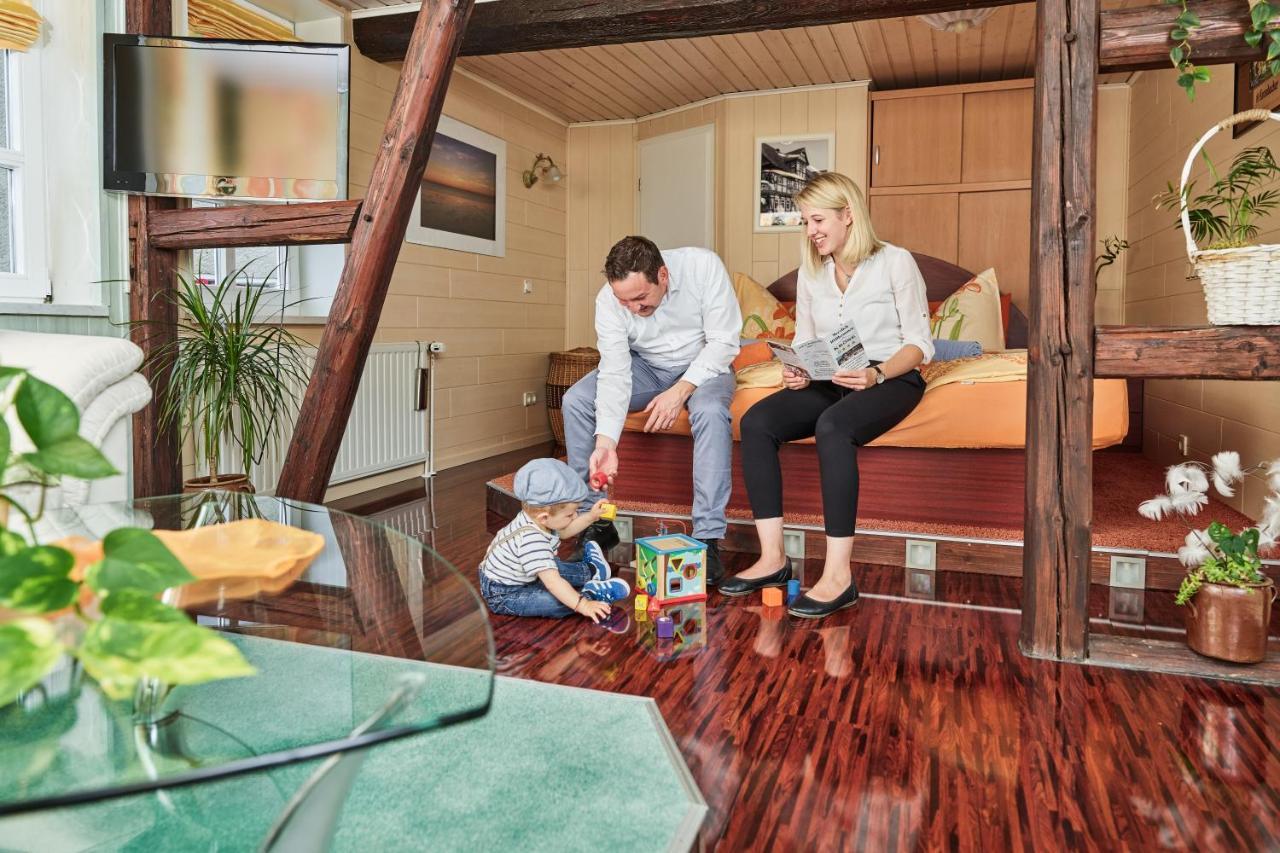 Pension Zur Krone Martinfeld Buitenkant foto